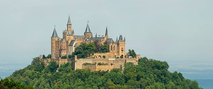 Hohenzollern Kalesi